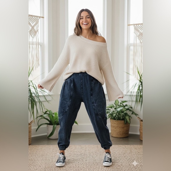 Women's Blue Denim Jogger Jeans - Picture 1 of 4